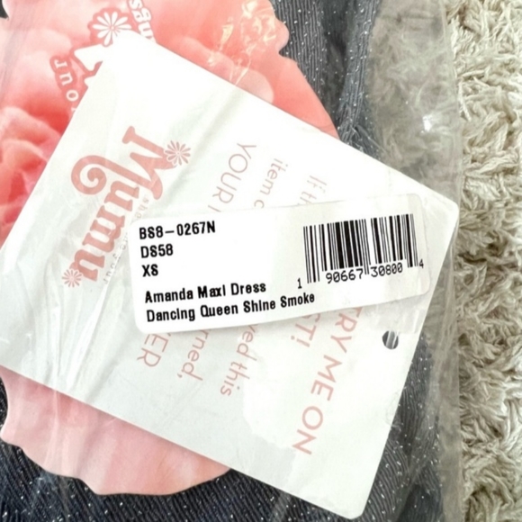 Dress - Picture 5 of 5